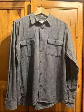 Vintage Ezekiel Black and White (grey) Textured Button-Down Shirt